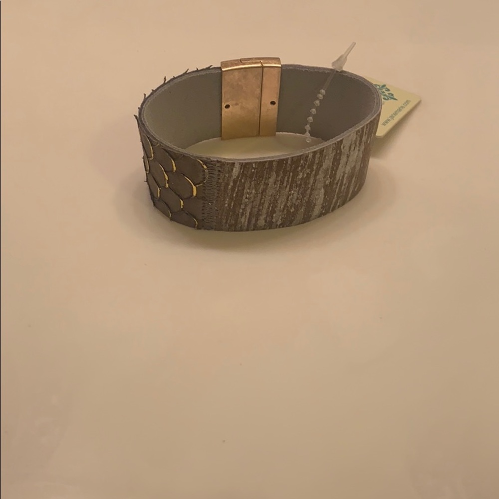 NWT! Jane Marie cuff bracelet . Silver, grey, gold